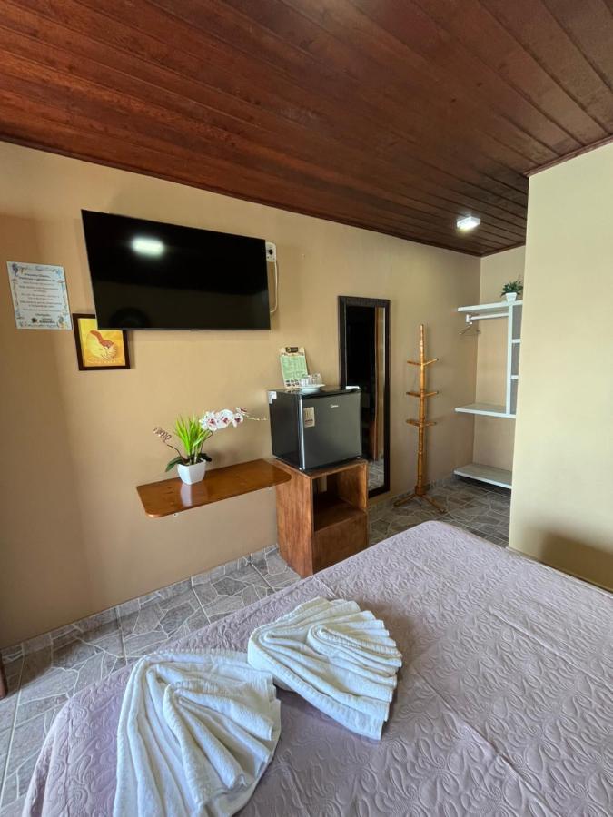 Pousada Conves - Ilha Grande Praia de Araçatiba Exteriör bild